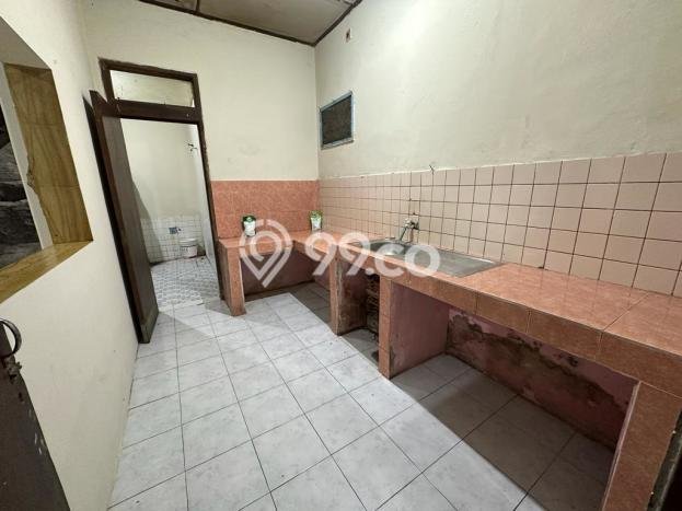 PRIME PROPERTY! Rumah area Astanaanyar, 4 KT, Lingkungan Elite, LT 180m² LB 130m² PRIME PROPERTY! Rumah area Astanaanyar, 4 KT, Lingkungan Elite, LT 180m² LB 130m²
