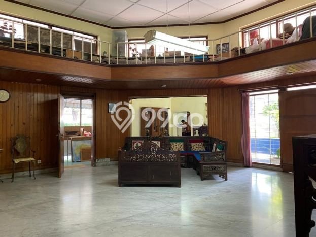 Rumah Elit Modern Siap Huni di Burangrang Bandung Rumah Elit Modern Siap Huni di Burangrang Bandung