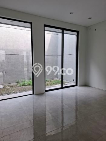Rumah sewa siap huni 3 KT di Citraland, Surabaya Rumah sewa siap huni 3 KT di Citraland, Surabaya
