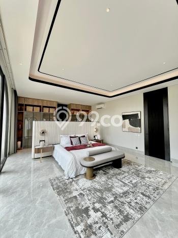 Ready to Use! Luxury House LT 288m2 Desain Elegan di Graha Ready to Use! Luxury House LT 288m2 Desain Elegan di Graha