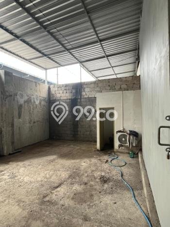 Dijual Gudang Kawasan Bulak, Luas 280m², Area Bisnis Dijual Gudang Kawasan Bulak, Luas 280m², Area Bisnis