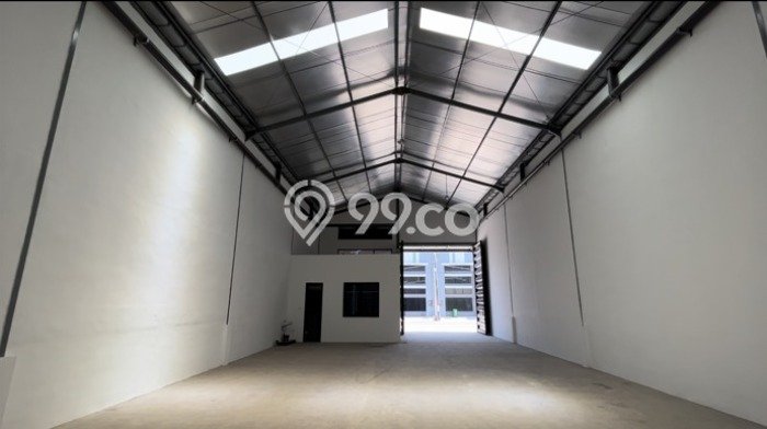 Gudang di Sidoarjo, Luas 300m2m², Pusat Bisnis, Posisi Strategis Gudang di Sidoarjo, Luas 300m2m², Pusat Bisnis, Posisi Strategis
