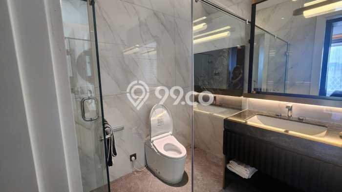 For Sale! Luxury House LT 420m2 Desain Elegan di Alam Sutera For Sale! Luxury House LT 420m2 Desain Elegan di Alam Sutera