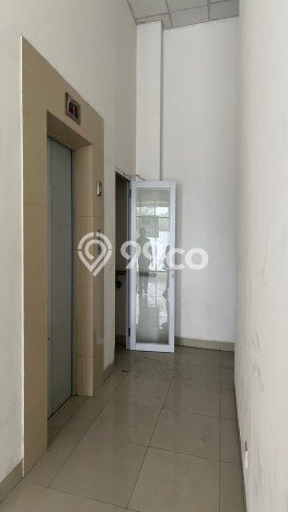Unit Kantor Paling Strategis di Benda Tangerang dengan LB 585m2 Unit Kantor Paling Strategis di Benda Tangerang dengan LB 585m2