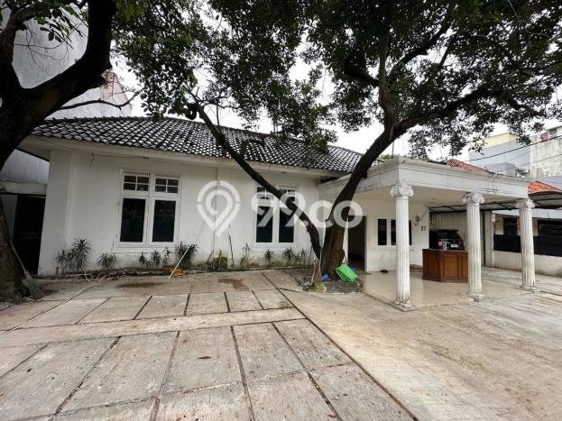 Hunian Strategis Dikontrakkan 7 Kamar di Menteng Boleh Nego Hunian Strategis Dikontrakkan 7 Kamar di Menteng Boleh Nego