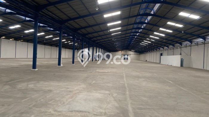 Gudang Disewa di Cikande, Serang, LT 7300m2 / LB 7244m2 Gudang Disewa di Cikande, Serang, LT 7300m2 / LB 7244m2