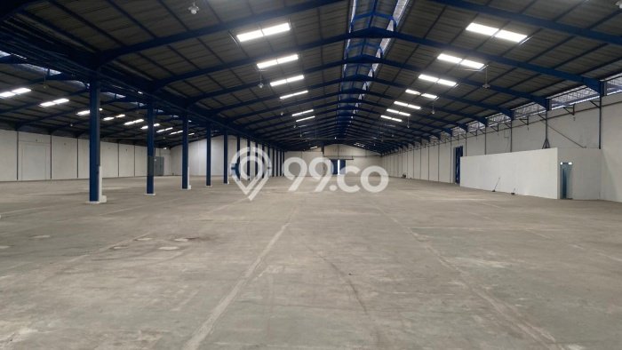 Gudang Disewa di Cikande, Serang, LT 7300m2 / LB 7244m2 Gudang Disewa di Cikande, Serang, LT 7300m2 / LB 7244m2