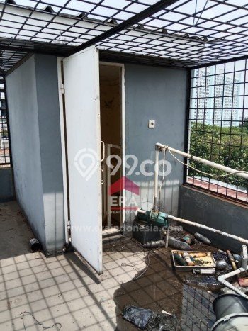 Unit Ruko Dijual di Karawang Barat Karawang Luas Tanah 93m2, Luas Bangunan 280m2 Unit Ruko Dijual di Karawang Barat Karawang Luas Tanah 93m2, Luas Bangunan 280m2