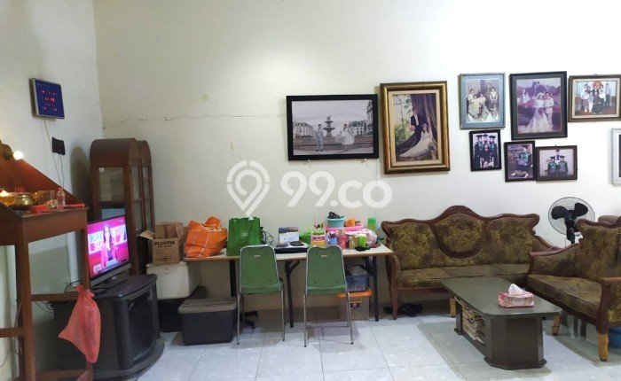 Rumah Strategis Modern Lb 180m2 di Nginden, Surabaya Rumah Strategis Modern Lb 180m2 di Nginden, Surabaya