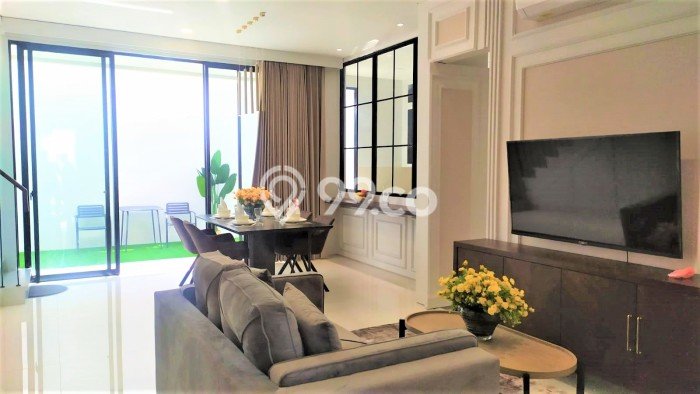 Rumah Eksklusif Dijual LT 160m2 di Waru, Surabaya Rumah Eksklusif Dijual LT 160m2 di Waru, Surabaya