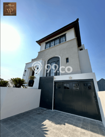 Rumah Eksklusif Dijual LT 160m2 di Waru, Surabaya Rumah Eksklusif Dijual LT 160m2 di Waru, Surabaya