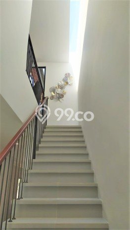 Rumah Eksklusif Dijual LT 160m2 di Waru, Surabaya Rumah Eksklusif Dijual LT 160m2 di Waru, Surabaya