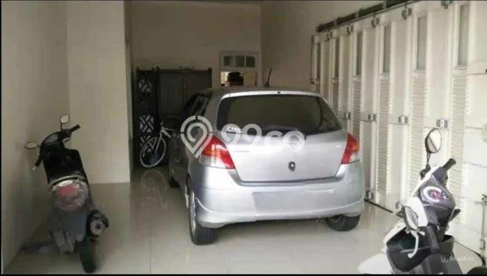 Rumah Elit Modern Tanpa Renovasi di Kutisari Surabaya Rumah Elit Modern Tanpa Renovasi di Kutisari Surabaya