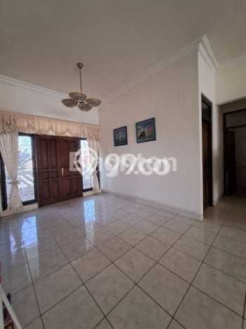Jual Rumah Mewah Elegan Dengan View Eksklusif di Mulyosari, Surabaya Jual Rumah Mewah Elegan Dengan View Eksklusif di Mulyosari, Surabaya