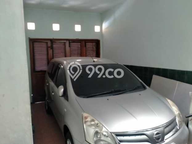 Jual Rumah Luas Elegan Dengan View Eksklusif di Nginden, Surabaya Jual Rumah Luas Elegan Dengan View Eksklusif di Nginden, Surabaya