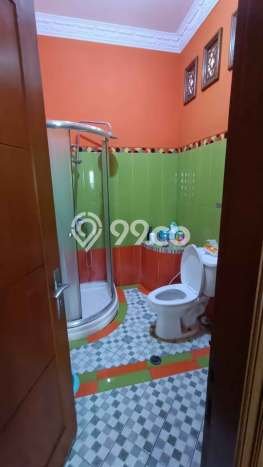 Siap Huni Hunian Elit 5 Kamar di Jambangan Dekat ke Mana Pun Siap Huni Hunian Elit 5 Kamar di Jambangan Dekat ke Mana Pun