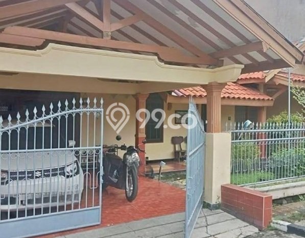 Hunian Mewah Dijual LT 320m2 di Gayungan, Surabaya Hunian Mewah Dijual LT 320m2 di Gayungan, Surabaya
