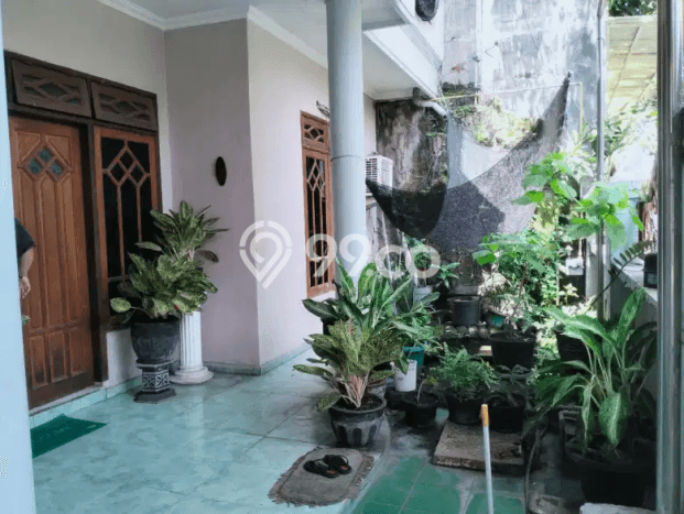 Hunian Cantik Modern Lb 240m2 di Rungkut, Surabaya Hunian Cantik Modern Lb 240m2 di Rungkut, Surabaya