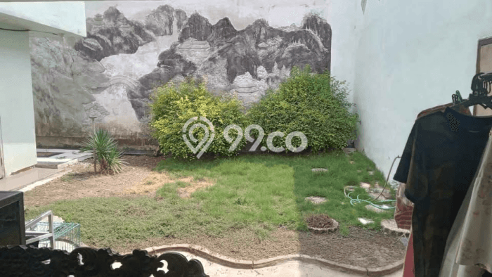Rumah Elit Modern Tanpa Renovasi di Manyar Surabaya Rumah Elit Modern Tanpa Renovasi di Manyar Surabaya