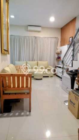 Dijual Rumah Eksklusif 5 KT di Manyar, Surabaya Dijual Rumah Eksklusif 5 KT di Manyar, Surabaya