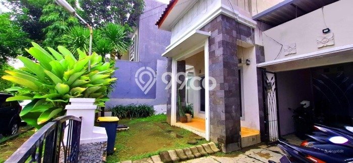 Rumah Elit Modern Tanpa Renovasi di Gununganyar Surabaya Rumah Elit Modern Tanpa Renovasi di Gununganyar Surabaya
