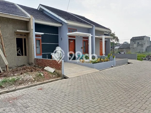 Jual Rumah Harga Miring Katapang Punya 2 Kamar & LT 72m2 Jual Rumah Harga Miring Katapang Punya 2 Kamar & LT 72m2