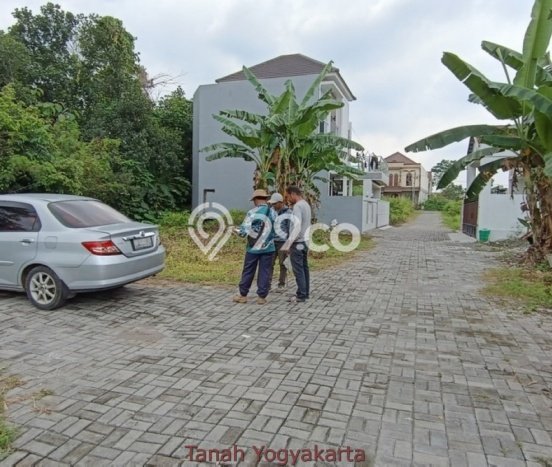 Tanah Kosong Dijual di Sleman dengan Area 221m2 Tanah Kosong Dijual di Sleman dengan Area 221m2