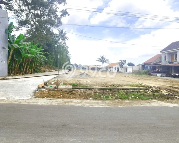 Tanah Investasi Dijual di Sleman Punya Luas 200m2 Tanah Investasi Dijual di Sleman Punya Luas 200m2