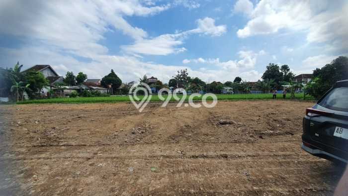 Hunian Cantik Modern Lb 123m2 di Gondokusuman, Yogyakarta Hunian Cantik Modern Lb 123m2 di Gondokusuman, Yogyakarta