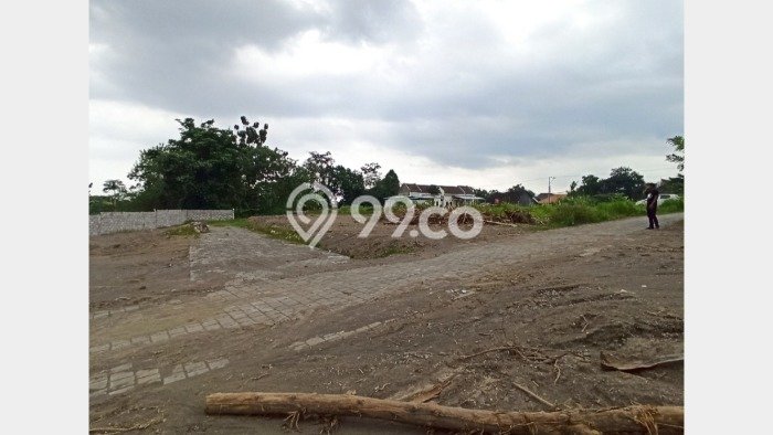 Lahan untuk Dijual Lokasi Gondokusuman, Yogyakarta Luas 356m2 SHM Lahan untuk Dijual Lokasi Gondokusuman, Yogyakarta Luas 356m2 SHM