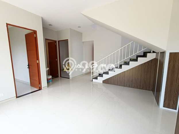 For Sale Rumah 3 Kamar Lokasi Ideal Bagus dan Strategis di Batam Kota For Sale Rumah 3 Kamar Lokasi Ideal Bagus dan Strategis di Batam Kota