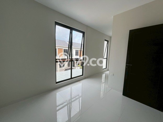 JUAL CEPAT! Rumah Siap Huni Area Strategis Batam Centre, LT 72m² Bangunan 97m² JUAL CEPAT! Rumah Siap Huni Area Strategis Batam Centre, LT 72m² Bangunan 97m²