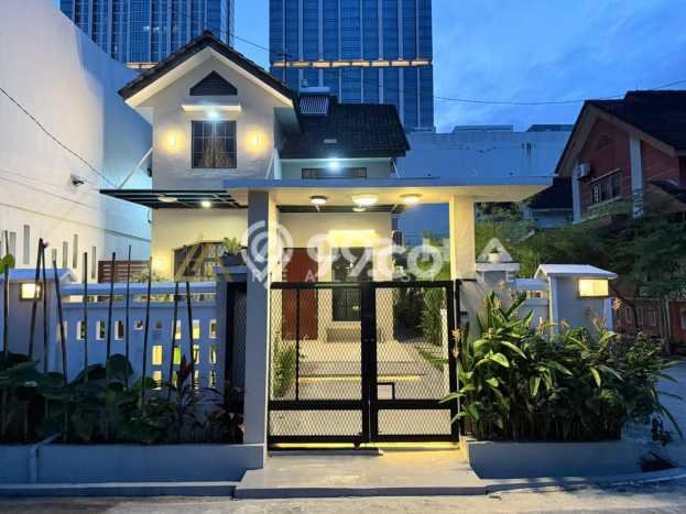 Rumah Mewah LB 116m2 Siap Huni Desain Elegan di Batam Centre, Batam Rumah Mewah LB 116m2 Siap Huni Desain Elegan di Batam Centre, Batam