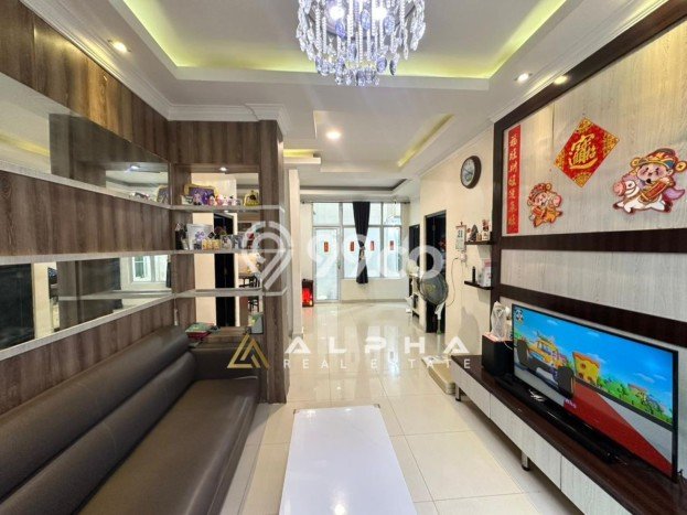 Rumah Minimalis 8 Kamar LT 162m2 di Batam Centre Rumah Minimalis 8 Kamar LT 162m2 di Batam Centre