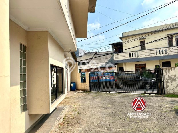 Dijual Kost Strategis di Tebet, Jakarta Selatan 9 KT, 8 KM, Luas Bangunan 320m2 Dijual Kost Strategis di Tebet, Jakarta Selatan 9 KT, 8 KM, Luas Bangunan 320m2