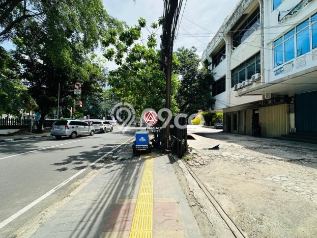 Ruko Dijual Lokasi Emas di Tanah Abang Luas 220m2 Ruko Dijual Lokasi Emas di Tanah Abang Luas 220m2