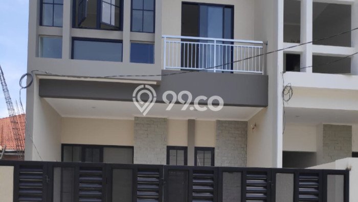 Rumah Modern Minimalis 4 Kamar Bisa Langsung Pindah di Sukolilo Rumah Modern Minimalis 4 Kamar Bisa Langsung Pindah di Sukolilo