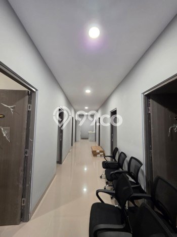 Rumah Kost untuk Dijual di Tanjung Duren Punya 51 Kamar Rumah Kost untuk Dijual di Tanjung Duren Punya 51 Kamar