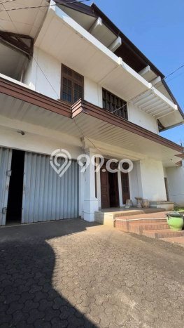 Siap Huni Hunian Elit 5 Kamar di Kebon Jeruk Dekat ke Mana Pun Siap Huni Hunian Elit 5 Kamar di Kebon Jeruk Dekat ke Mana Pun