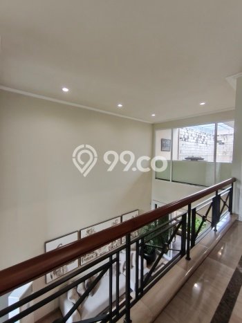 Hunian Elit LB 320m2 Siap Pakai Desain Elegan di Puri Indah, Jakarta Barat Hunian Elit LB 320m2 Siap Pakai Desain Elegan di Puri Indah, Jakarta Barat