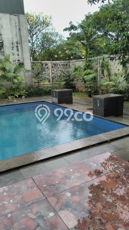 Sewa Rumah Strategis LT 1000m2 / LB 1038m2 di Meruya, Jakarta Barat Sewa Rumah Strategis LT 1000m2 / LB 1038m2 di Meruya, Jakarta Barat
