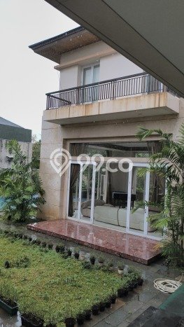 Sewa Rumah Strategis LT 1000m2 / LB 1038m2 di Meruya, Jakarta Barat Sewa Rumah Strategis LT 1000m2 / LB 1038m2 di Meruya, Jakarta Barat