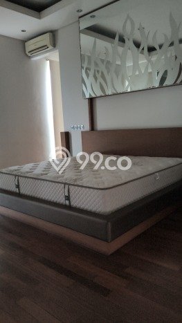 Sewa Rumah Strategis LT 1000m2 / LB 1038m2 di Meruya, Jakarta Barat Sewa Rumah Strategis LT 1000m2 / LB 1038m2 di Meruya, Jakarta Barat