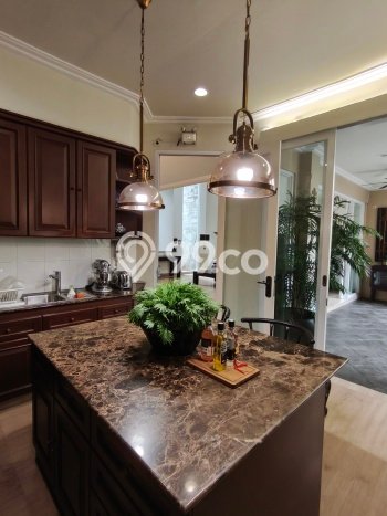 Hunian Elit LB 320m2 Siap Pakai Desain Elegan di Puri Indah, Jakarta Barat Hunian Elit LB 320m2 Siap Pakai Desain Elegan di Puri Indah, Jakarta Barat