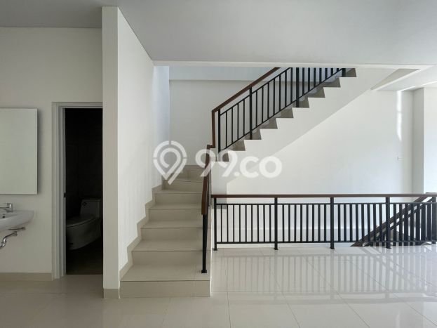 Kantor Bagus Dijual LB 110m2 Lokasi Strategis Tangerang Area Cocok untuk Bisnis Kantor Bagus Dijual LB 110m2 Lokasi Strategis Tangerang Area Cocok untuk Bisnis