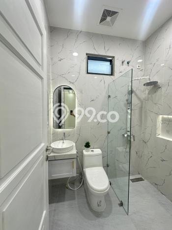 Rumah Luxury Modern Tanpa Renovasi di BSD Kencana Loka Tangerang Rumah Luxury Modern Tanpa Renovasi di BSD Kencana Loka Tangerang