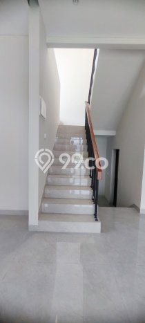 Jual Rumah Mewah Elegan Dengan View Eksklusif di BSD Foresta, Tangerang Jual Rumah Mewah Elegan Dengan View Eksklusif di BSD Foresta, Tangerang