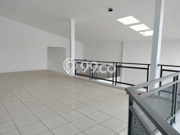 Rumah Luxury Modern Tanpa Renovasi di Caringin Bandung Rumah Luxury Modern Tanpa Renovasi di Caringin Bandung