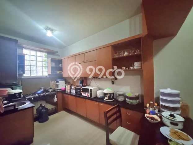 Siap Huni Rumah Mewah 7 Kamar di Sayap Dago Dekat ke Mana Pun Siap Huni Rumah Mewah 7 Kamar di Sayap Dago Dekat ke Mana Pun