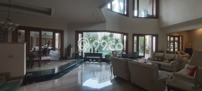 Rumah Elit Modern Tanpa Renovasi di Pondok Indah Jakarta Selatan Rumah Elit Modern Tanpa Renovasi di Pondok Indah Jakarta Selatan